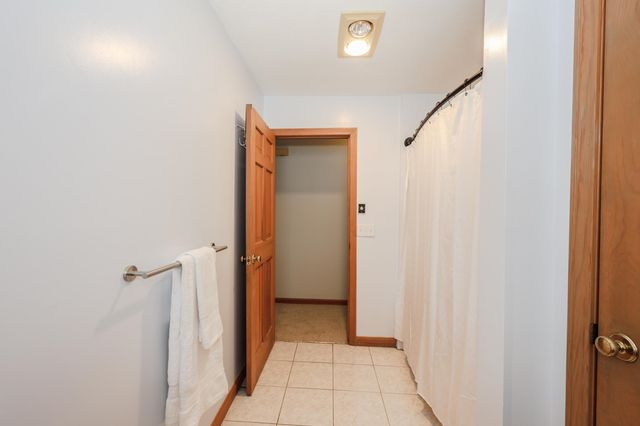 40 Joanne Drive, Hooksett, NH 03106