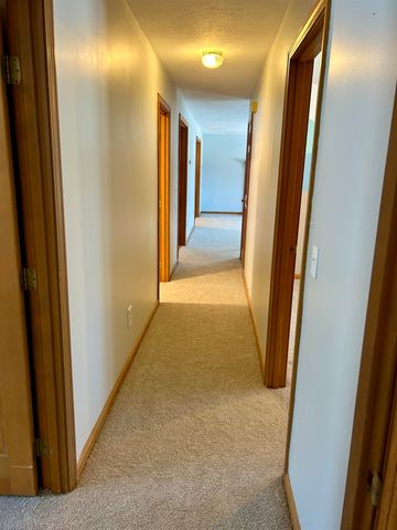 40 Joanne Drive, Hooksett, NH 03106