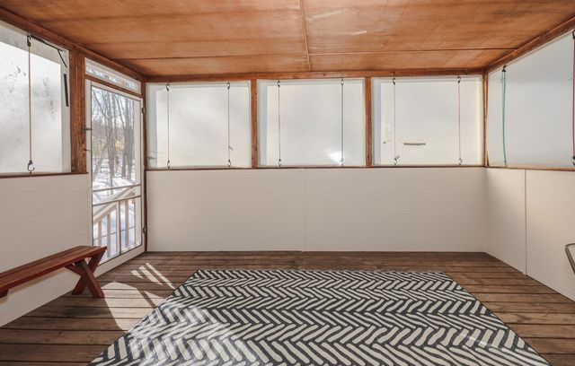 40 Joanne Drive, Hooksett, NH 03106