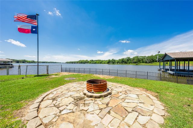115 Dolly Drive, Mabank, TX 75156