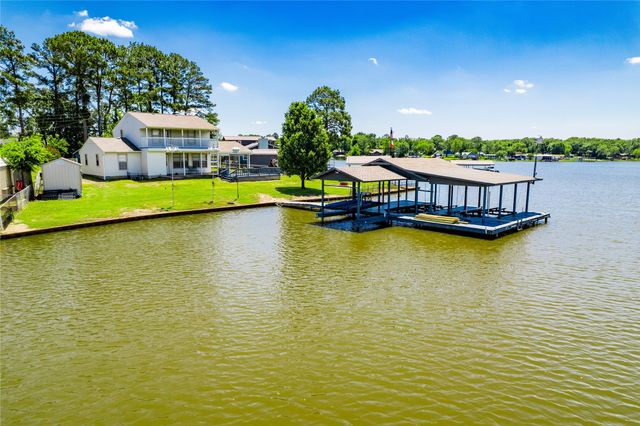115 Dolly Drive, Mabank, TX 75156