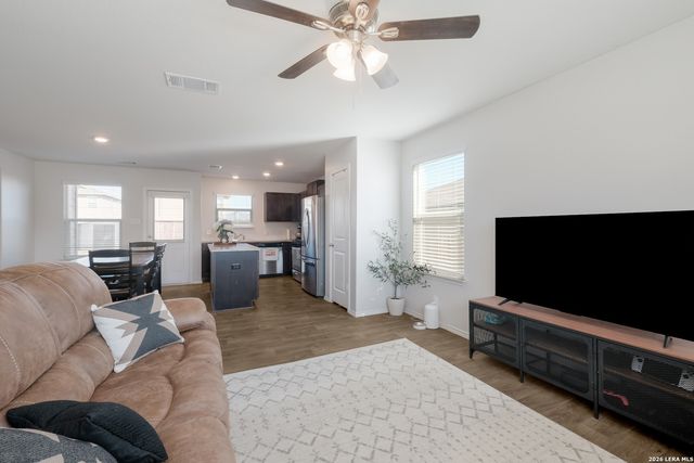 6620 Whisper Pond, San Antonio, TX 78252