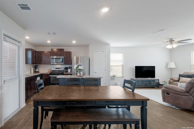 6620 Whisper Pond, San Antonio, TX 78252