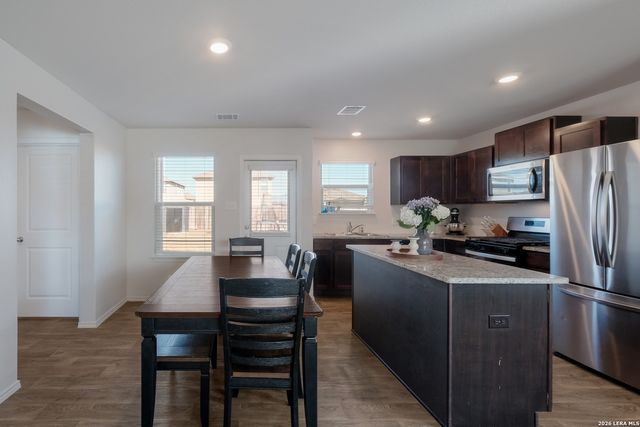 6620 Whisper Pond, San Antonio, TX 78252