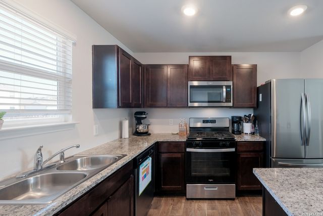 6620 Whisper Pond, San Antonio, TX 78252