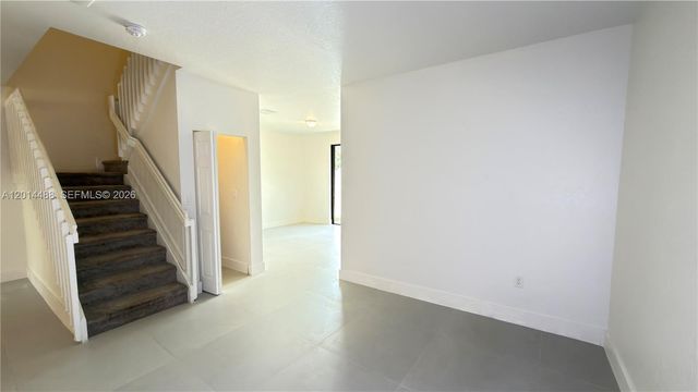 3469 W 106th St, Hialeah, FL 33018