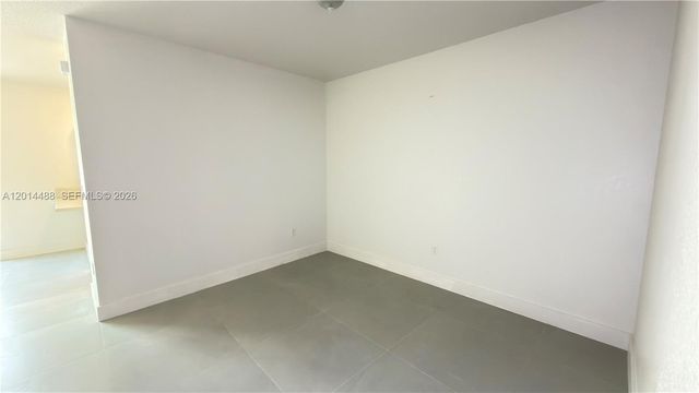 3469 W 106th St, Hialeah, FL 33018