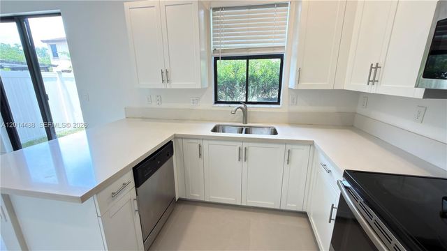 3469 W 106th St, Hialeah, FL 33018