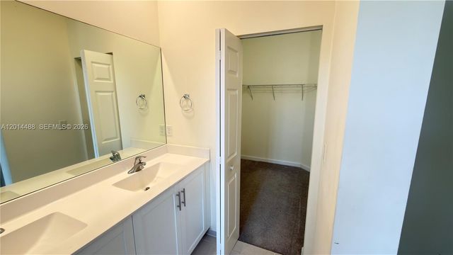 3469 W 106th St, Hialeah, FL 33018
