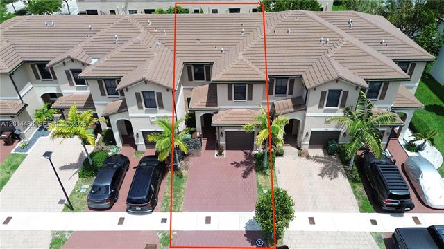 3469 W 106th St, Hialeah, FL 33018