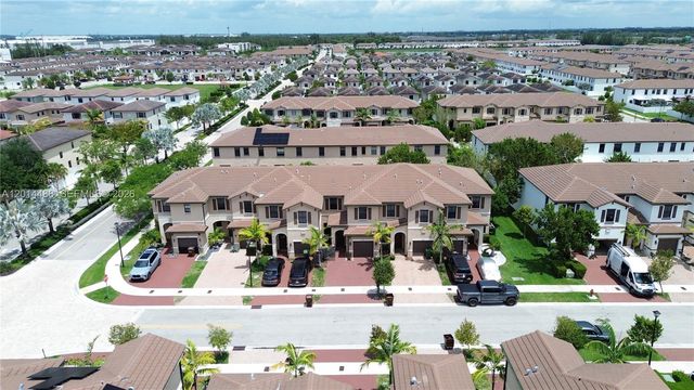 3469 W 106th St, Hialeah, FL 33018