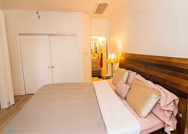 5310 Keller Springs Road 711, Dallas, TX 75248