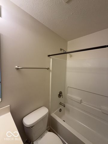 121 11th Street NW, Carmel, IN 46032