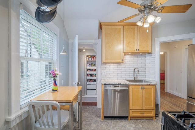 2095 James Avenue, Saint Paul, MN 55105