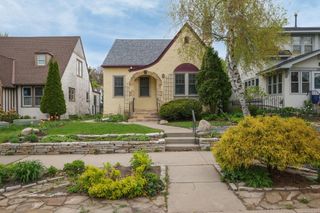 2095 James Avenue, Saint Paul, MN 55105