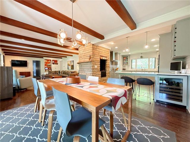 9703 Overbrook Road, Leawood, KS 66206