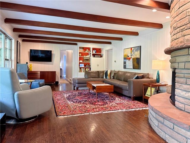 9703 Overbrook Road, Leawood, KS 66206