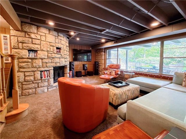 9703 Overbrook Road, Leawood, KS 66206