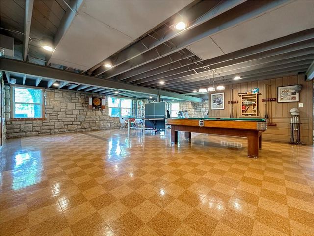 9703 Overbrook Road, Leawood, KS 66206
