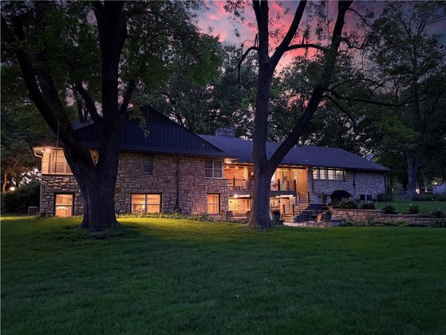 9703 Overbrook Road, Leawood, KS 66206