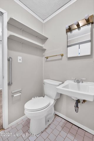 7509 Sherrard Dr, Louisville, KY 40258