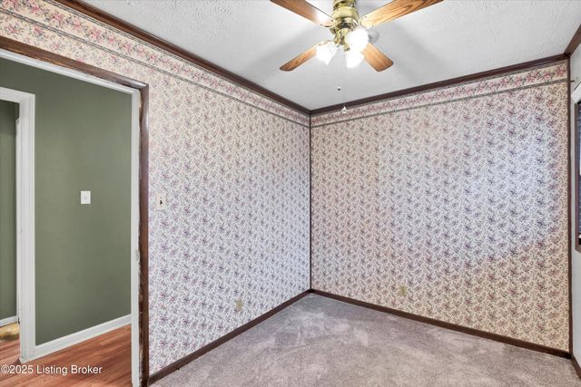 7509 Sherrard Dr, Louisville, KY 40258