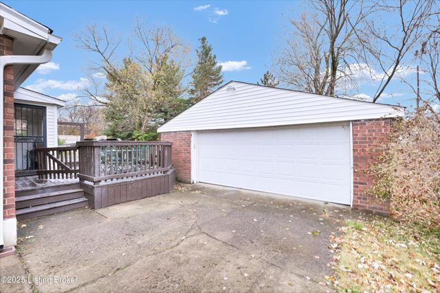 7509 Sherrard Dr, Louisville, KY 40258