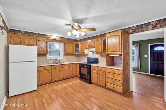 7509 Sherrard Dr, Louisville, KY 40258