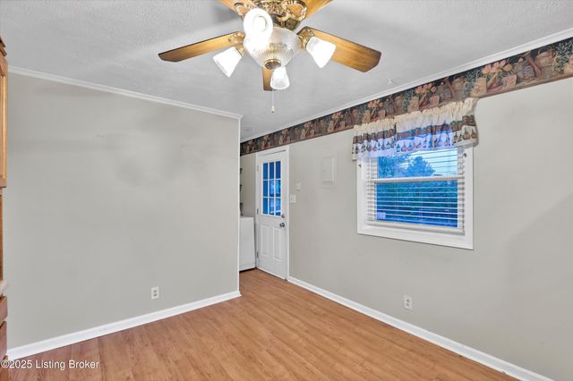 7509 Sherrard Dr, Louisville, KY 40258