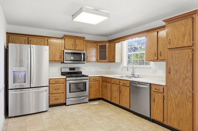 8708 Oak View Drive, Chattanooga, TN 37421