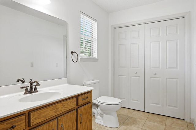 8708 Oak View Drive, Chattanooga, TN 37421