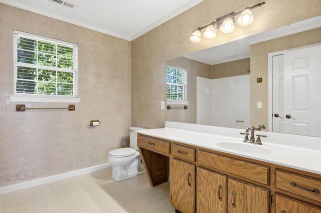 8708 Oak View Drive, Chattanooga, TN 37421