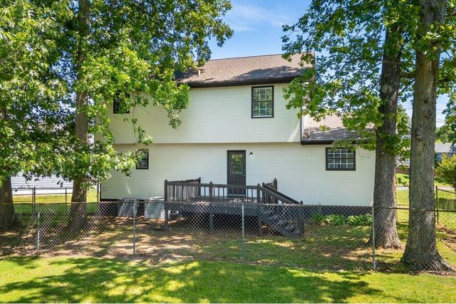 8708 Oak View Drive, Chattanooga, TN 37421