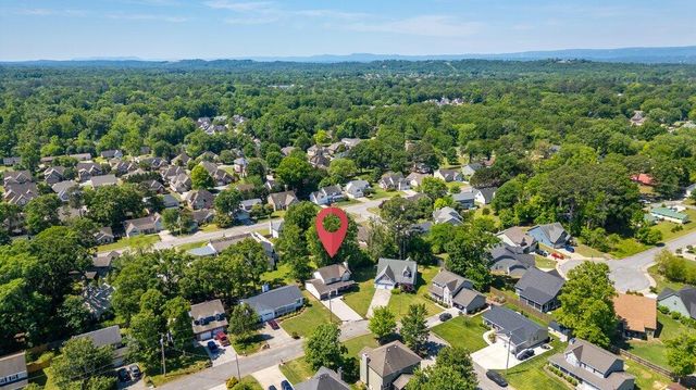 8708 Oak View Drive, Chattanooga, TN 37421