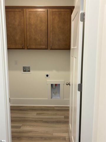 5103 Sunnycreek Drive, Boiling Springs, SC 29316
