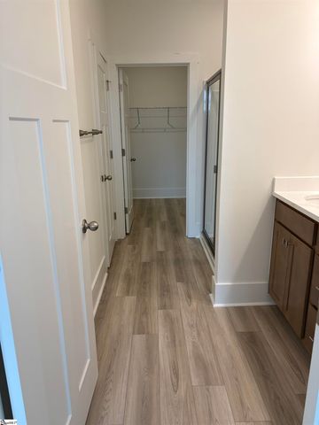 5103 Sunnycreek Drive, Boiling Springs, SC 29316