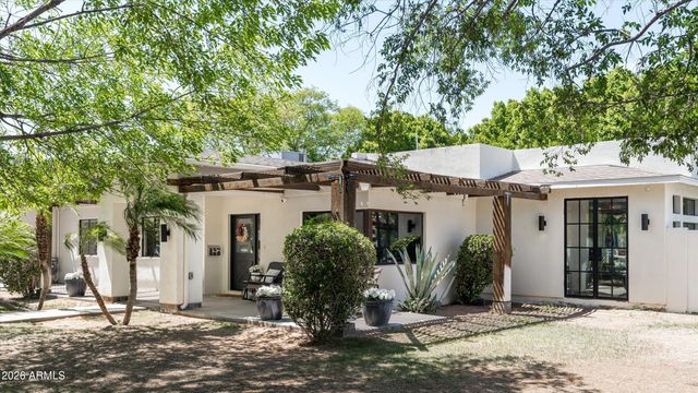 3744 E TURNEY Avenue, Phoenix, AZ 85018