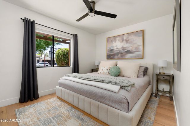 3744 E TURNEY Avenue, Phoenix, AZ 85018