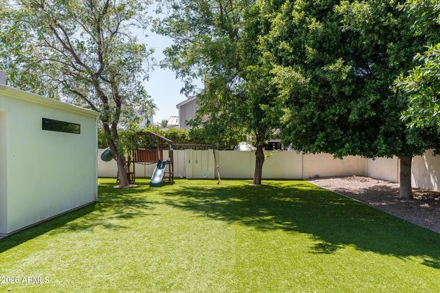 3744 E TURNEY Avenue, Phoenix, AZ 85018