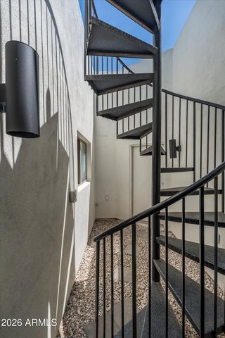 3744 E TURNEY Avenue, Phoenix, AZ 85018