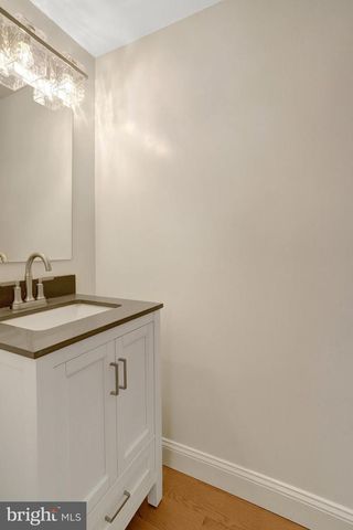 216 DUNCAN AVE, Alexandria, VA 22301