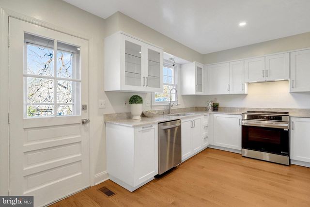 216 DUNCAN AVE, Alexandria, VA 22301