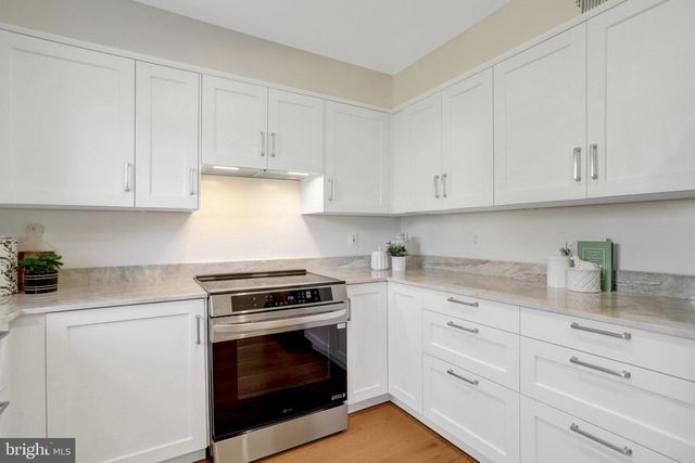 216 DUNCAN AVE, Alexandria, VA 22301