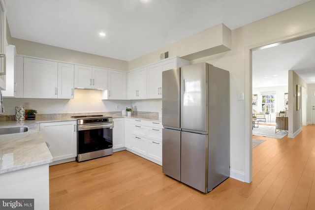 216 DUNCAN AVE, Alexandria, VA 22301