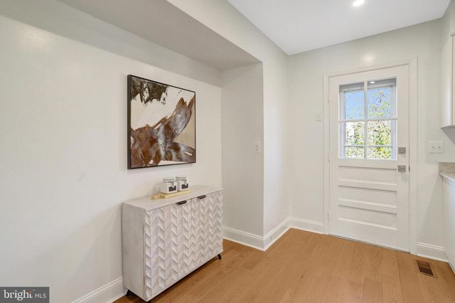 216 DUNCAN AVE, Alexandria, VA 22301