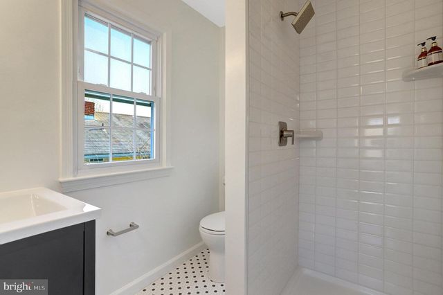 216 DUNCAN AVE, Alexandria, VA 22301