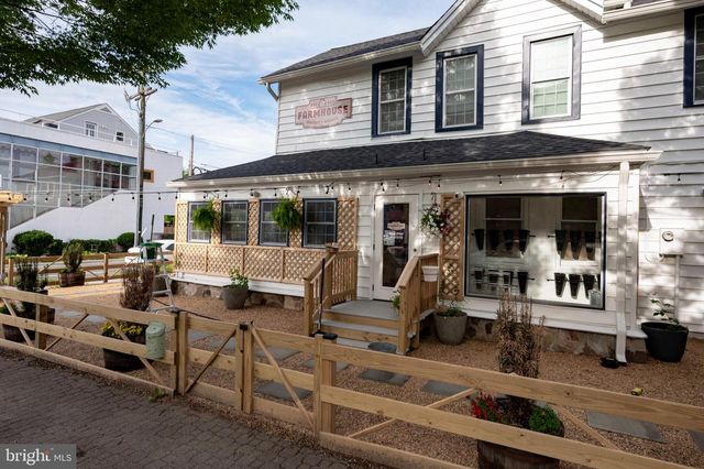 216 DUNCAN AVE, Alexandria, VA 22301