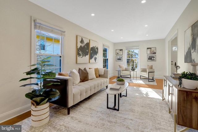 216 DUNCAN AVE, Alexandria, VA 22301