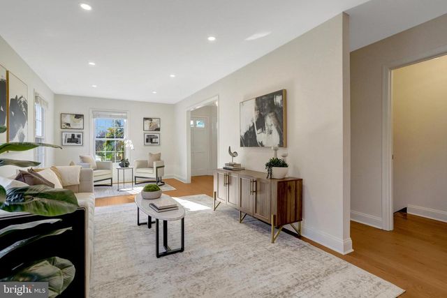 216 DUNCAN AVE, Alexandria, VA 22301