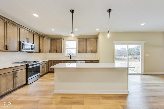 7604 Brownstone Court, Greenfield, IN 46140